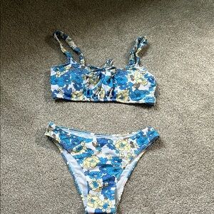 NWOT Floral Blue Kids Swim Set size S